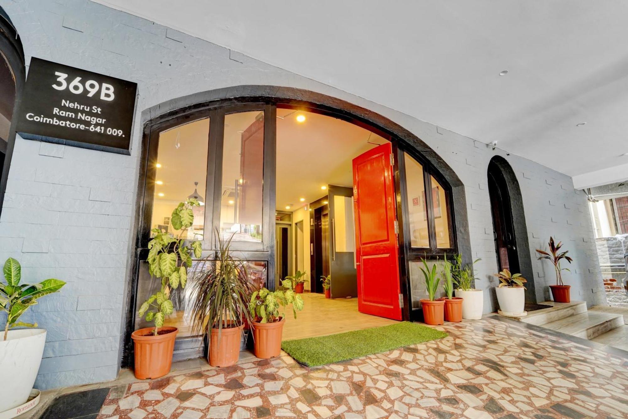 Super Townhouse Four Season Hotell Coimbatore Exteriör bild