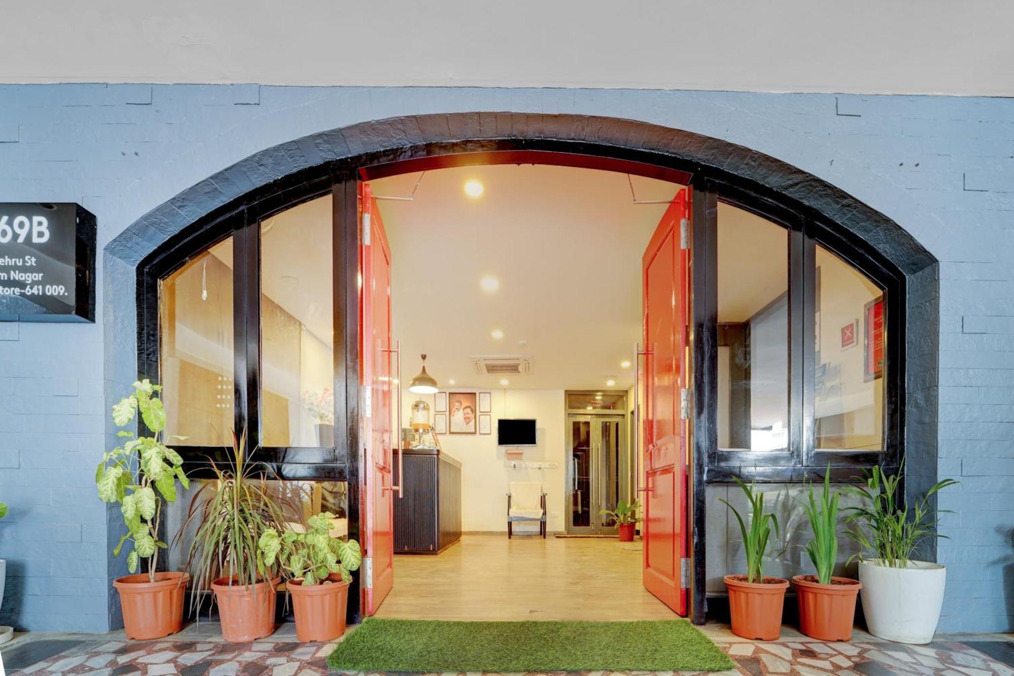 Super Townhouse Four Season Hotell Coimbatore Exteriör bild