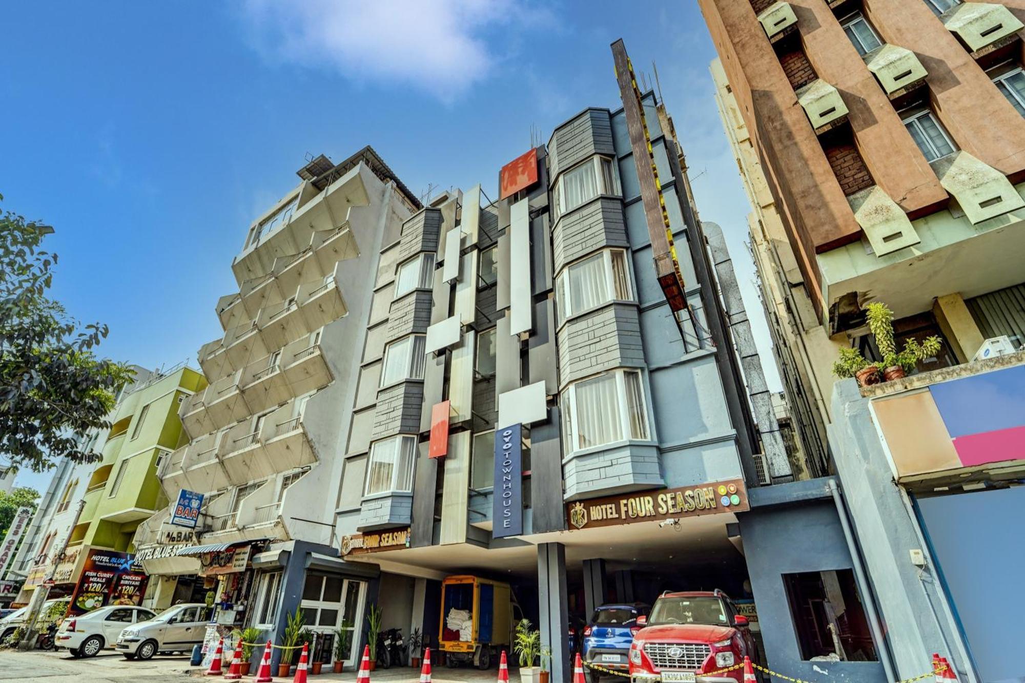 Super Townhouse Four Season Hotell Coimbatore Exteriör bild